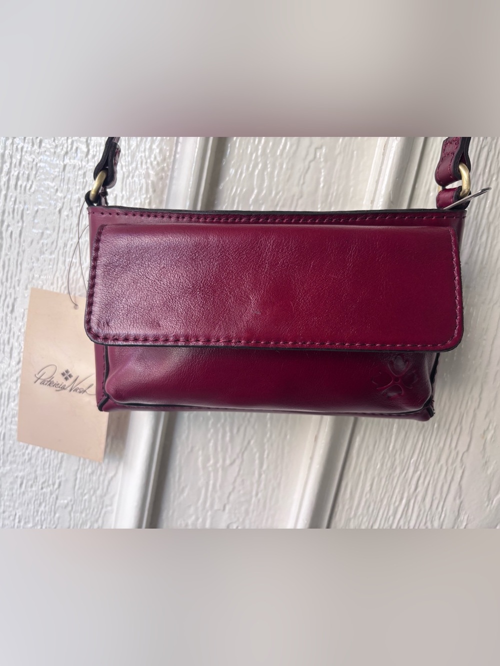 Patricia Nash Leather Crossbody Wallet Wine NWT Retail $99